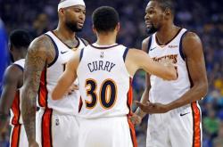 开云体育-NBA名宿总冠军海报曝光，勇士队齐刷刷