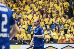 开云体育APP下载-芬兰队在比赛中战胜对手，展现团结