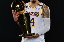 开云体育-雄鹿力克巴西男篮，丹尼·格林高光表现