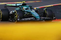 开云体育官方网站-阿斯顿马丁碾压威廉姆斯，阿隆索点燃赛场的简单介绍