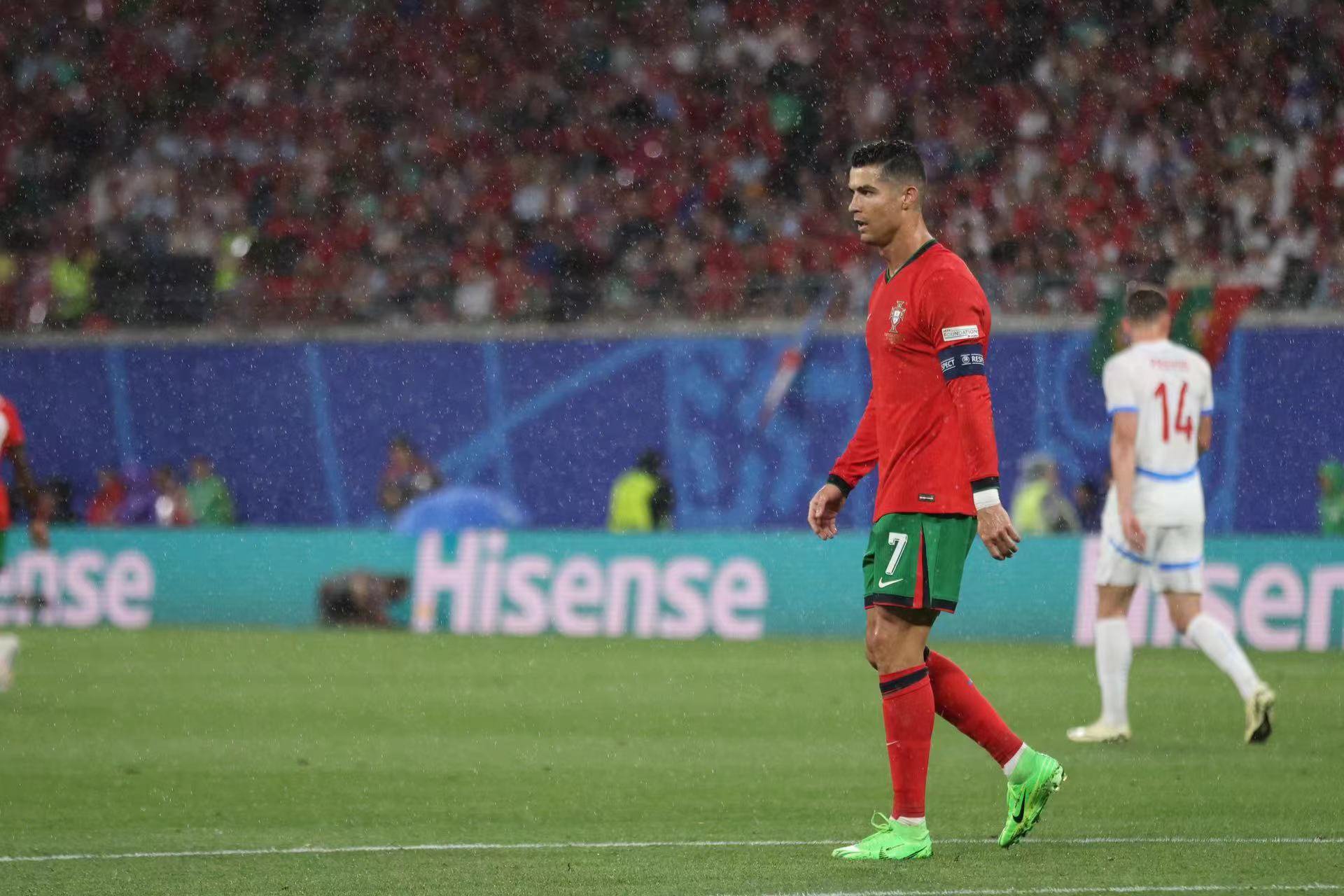 乒乓球明星C罗将逆转