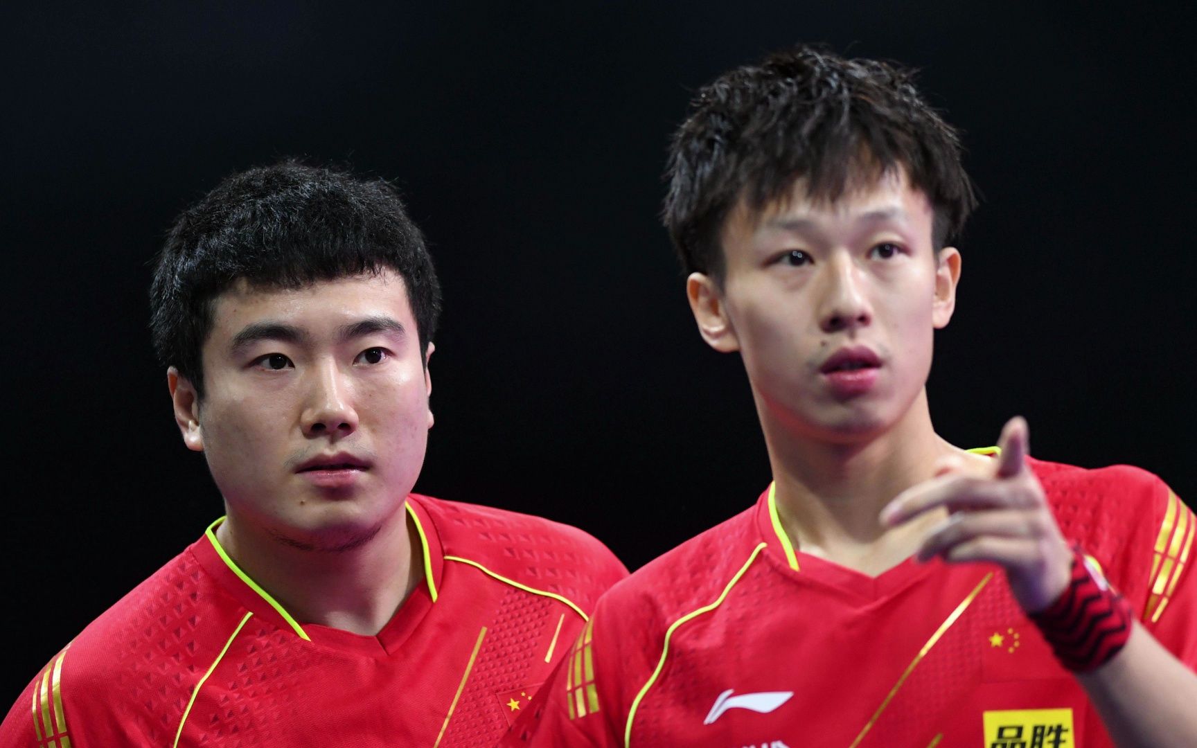 年轻狮团轻松晋级,阿贾克斯横扫强的简单介绍 年轻狮团轻松晋级,阿贾克斯横扫强的简单介绍