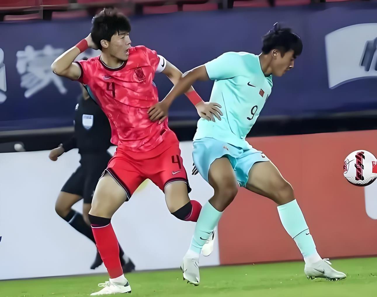 包含亚洲杯足球赛体现团队合作力量，中国选手备战有方的词条