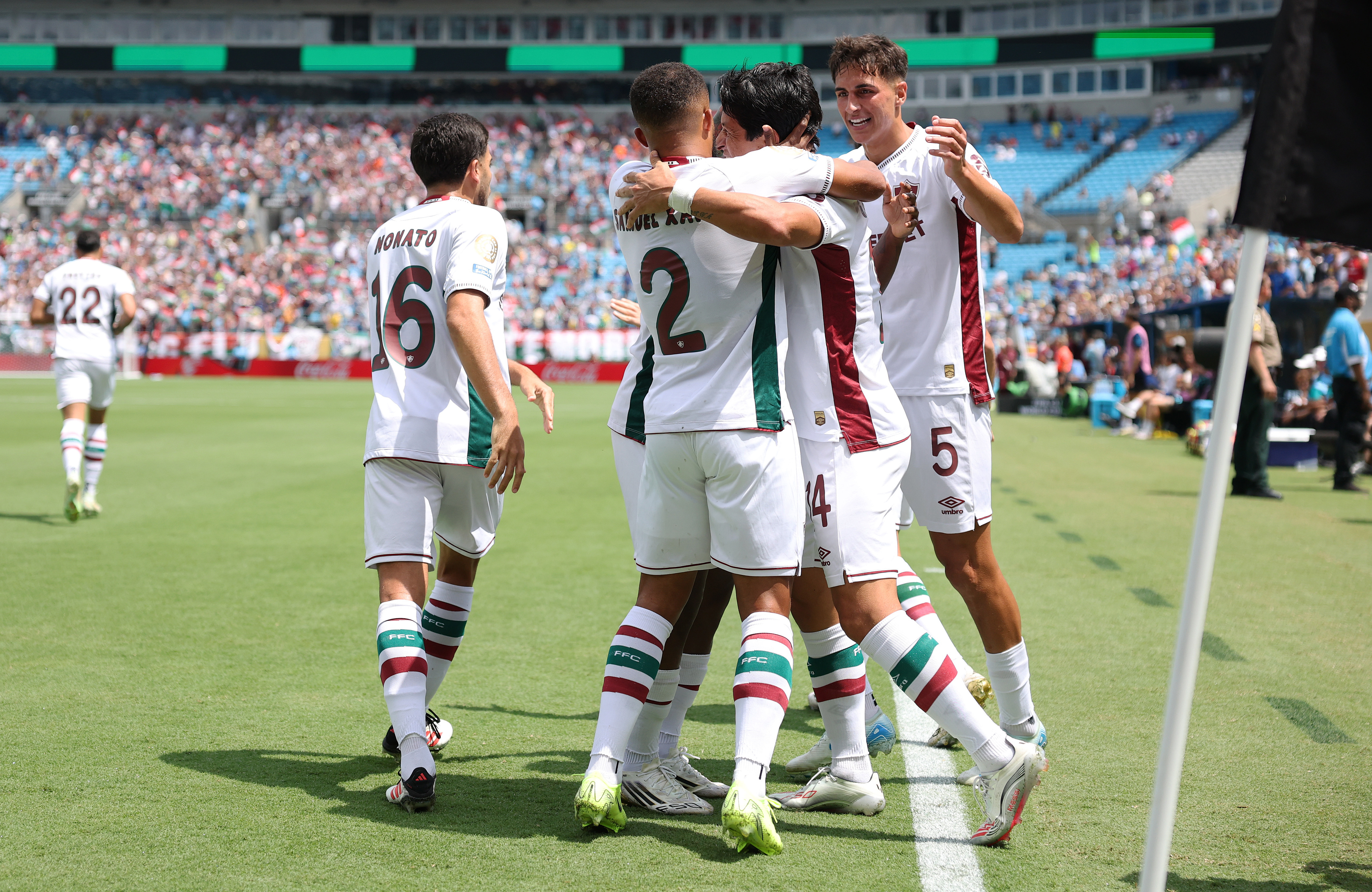 武装与装备：足球赛场上实力碰撞的简单介绍