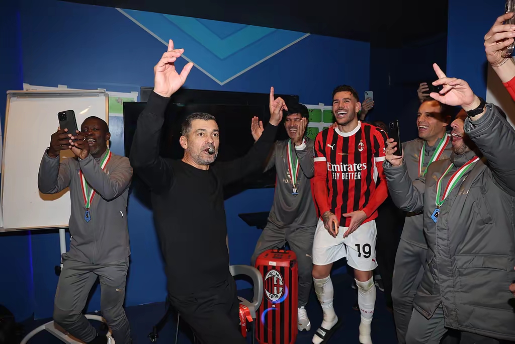 包含AC米兰主帅变阵成功,带队斩获胜利的词条 包含AC米兰主帅变阵成功,带队斩获胜利的词条