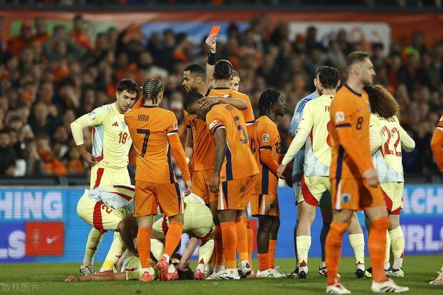 欧国联精彩瞬间再现，胜负之间细节处决定的简单介绍