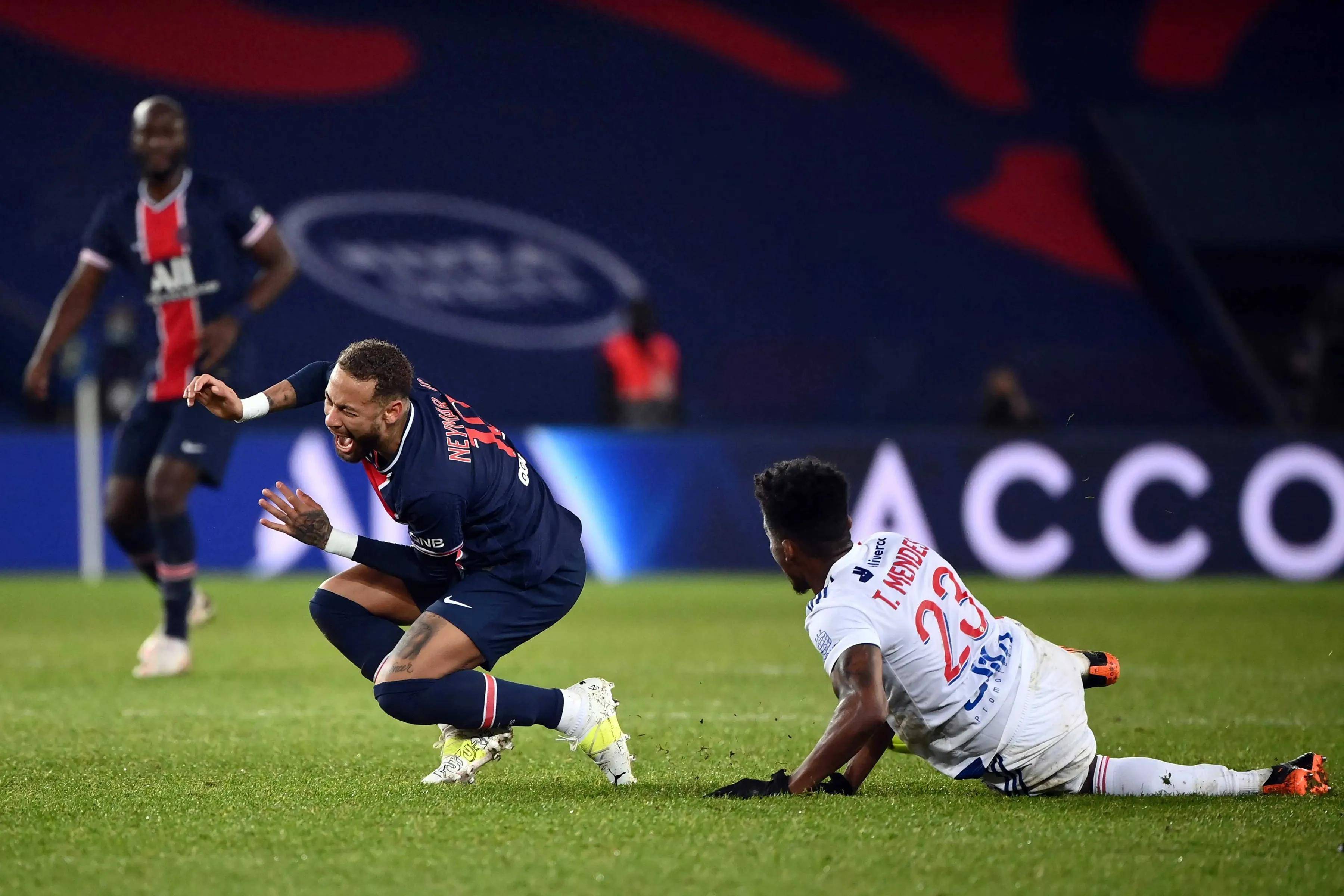 巴黎圣日耳曼球员速度飞快,备战欧冠夺冠必定 巴黎圣日耳曼球员速度飞快,备战欧冠夺冠必定