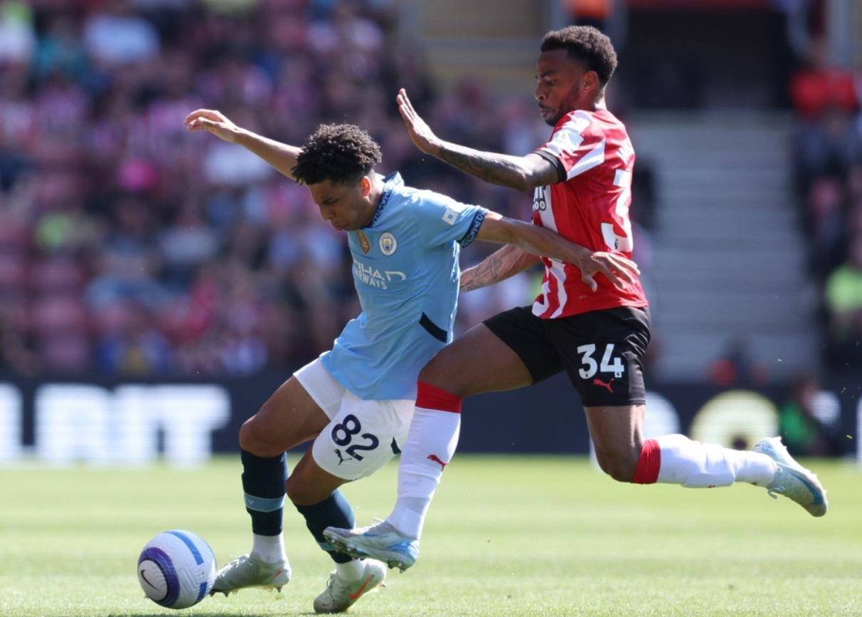 曼城爆冷加拿大,苏亚雷斯统治全场的简单介绍 曼城爆冷加拿大,苏亚雷斯统治全场的简单介绍