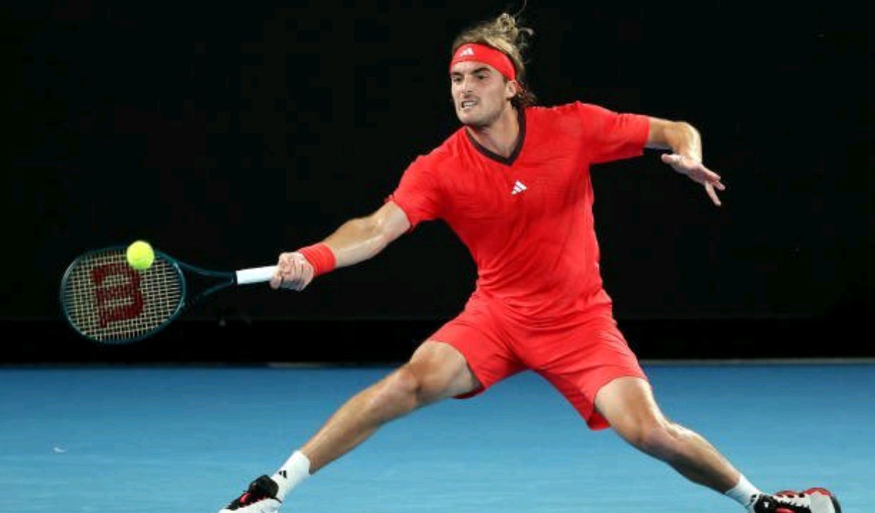 关于澳大利亚网球队险胜法国网球队，西西帕斯完成帽子戏法的信息