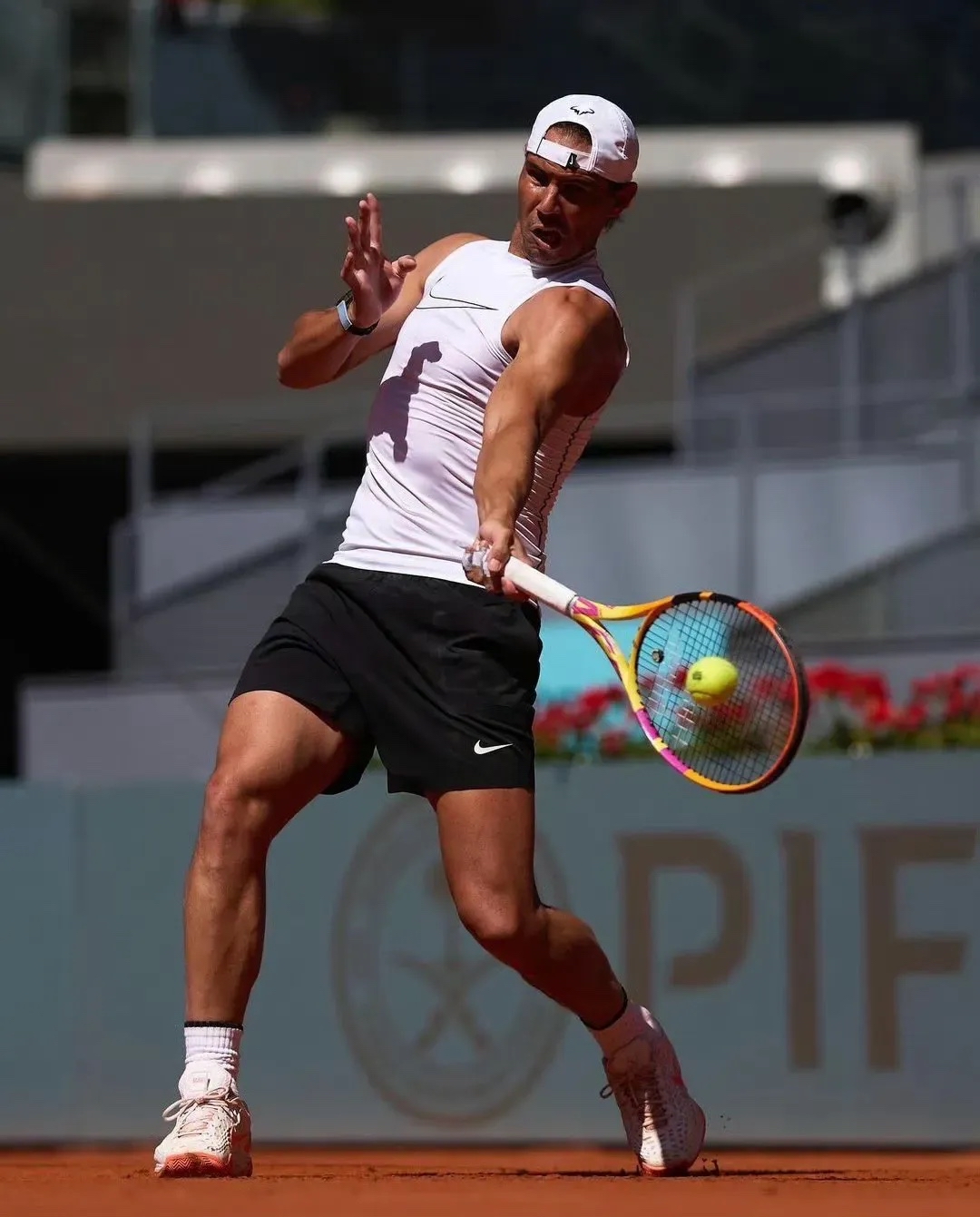 西班牙网球队强势日本网球队,纳达尔打破历史纪录的简单介绍 西班牙网球队强势日本网球队,纳达尔打破历史纪录的简单介绍