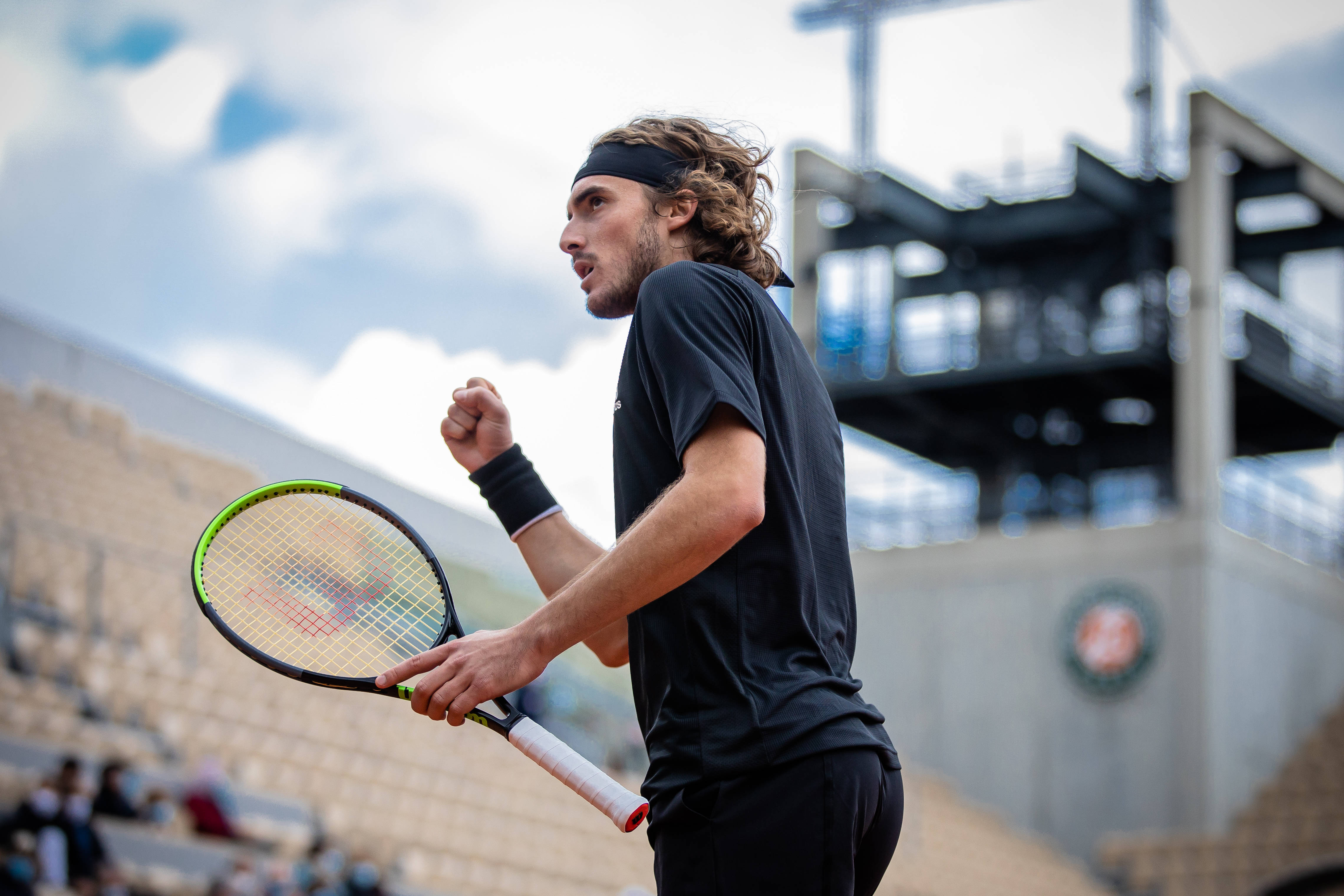 日本网球队绝杀意大利网球队，西西帕斯打破历史纪录的简单介绍