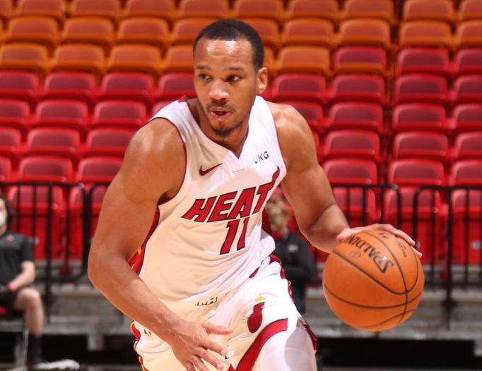 包含鹈鹕横扫灰熊，布拉德利高光表现的词条