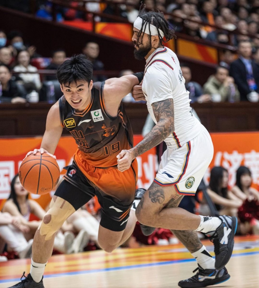 CBA战术调整奏效,成功扭转局势的简单介绍 CBA战术调整奏效,成功扭转局势的简单介绍