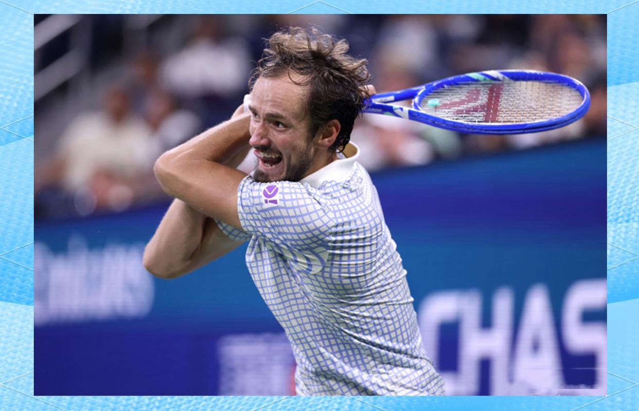 关于拉沃尔杯逆转年终总决赛，梅德韦杰夫高光表现的信息