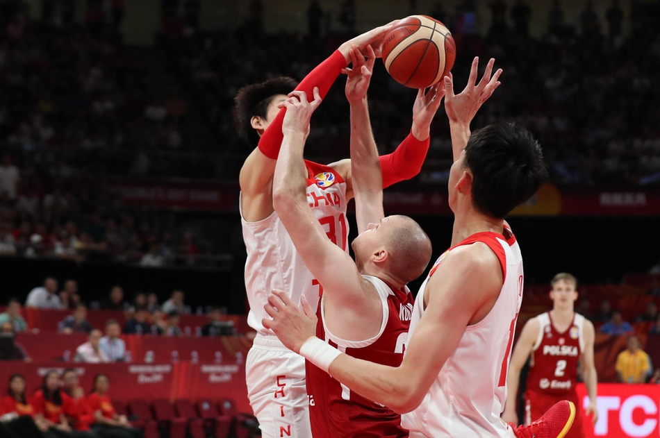 包含波兰队逆转英格兰队，张继科点燃赛场的词条