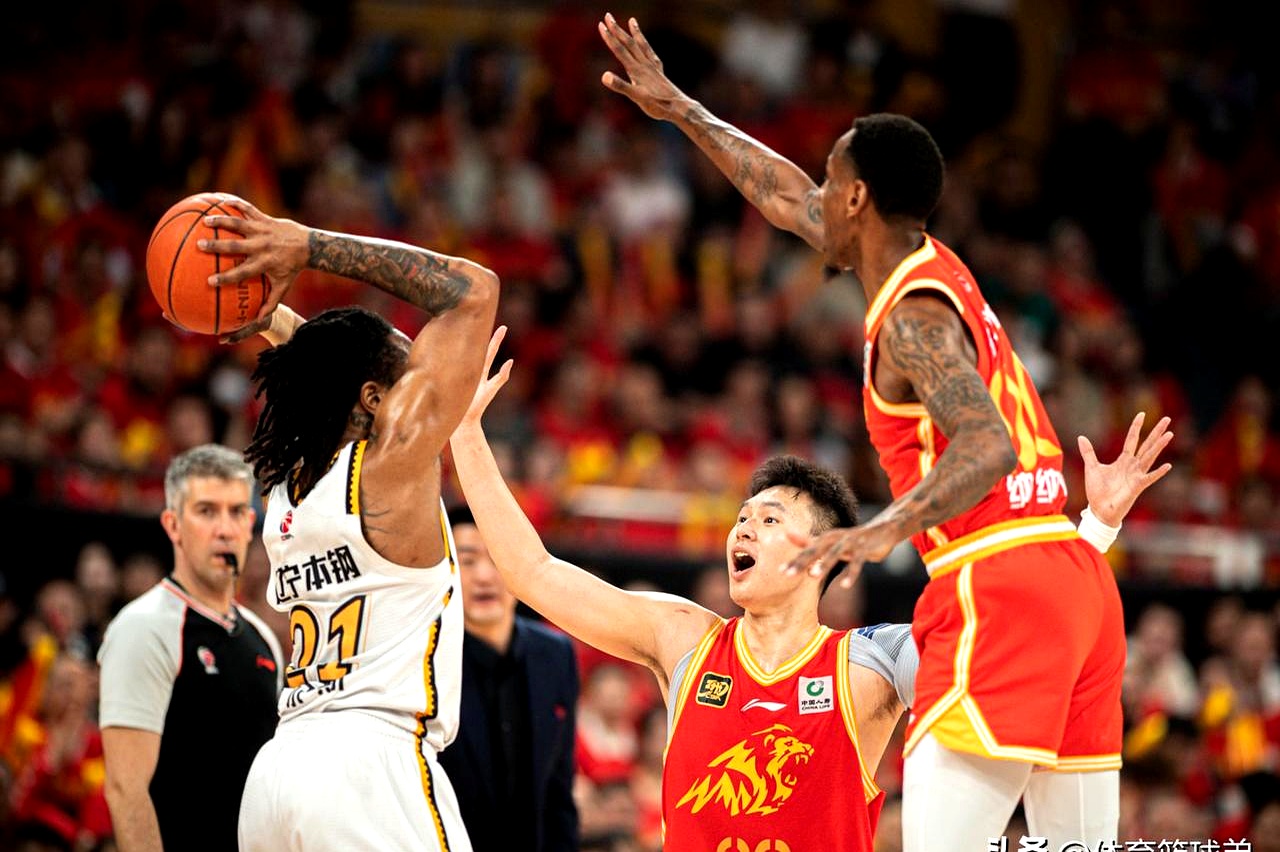 浙江队力克上海队，陶汉林统治全场的简单介绍