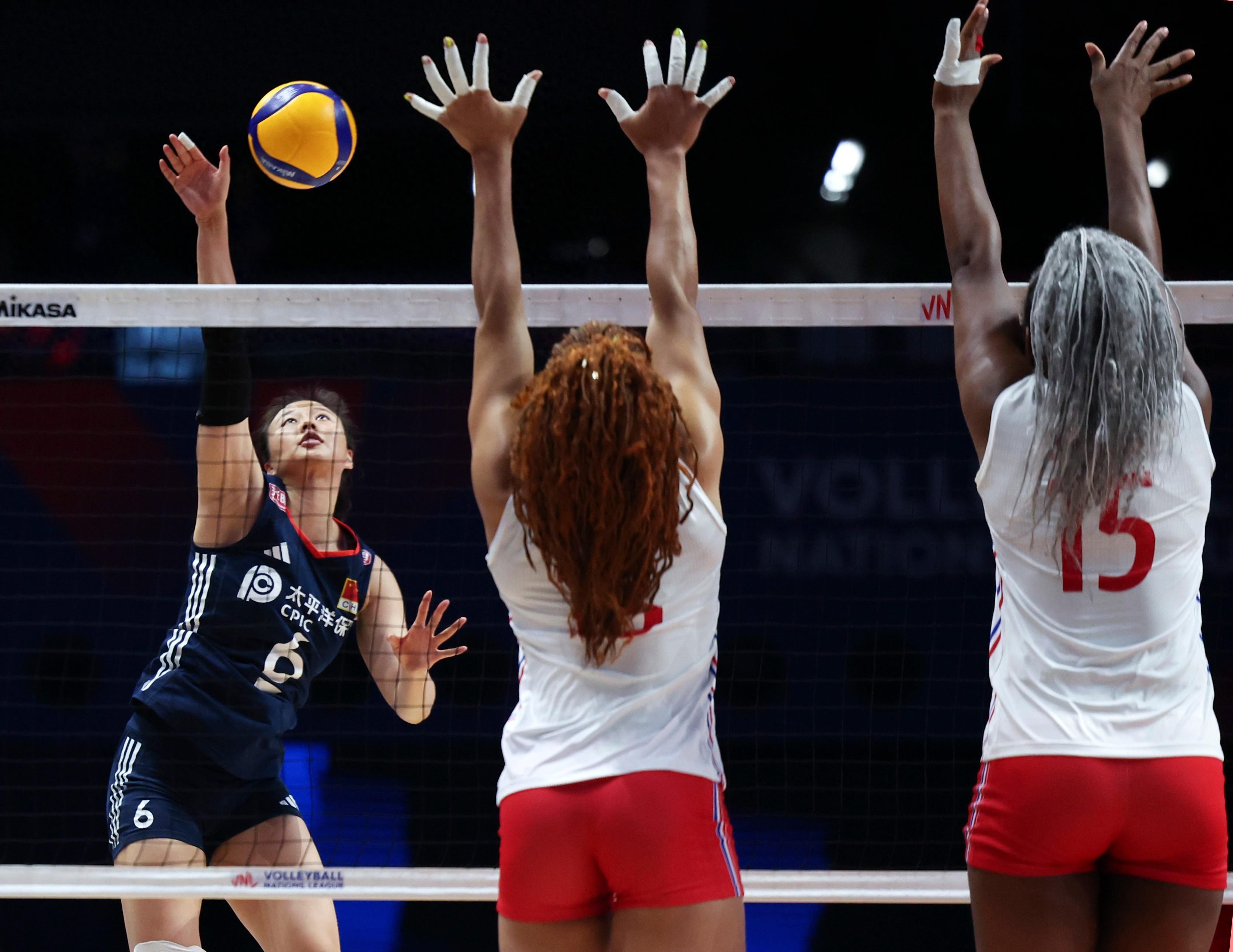 中国队逆转法国队,戴资颖点燃赛场的简单介绍 中国队逆转法国队,戴资颖点燃赛场的简单介绍